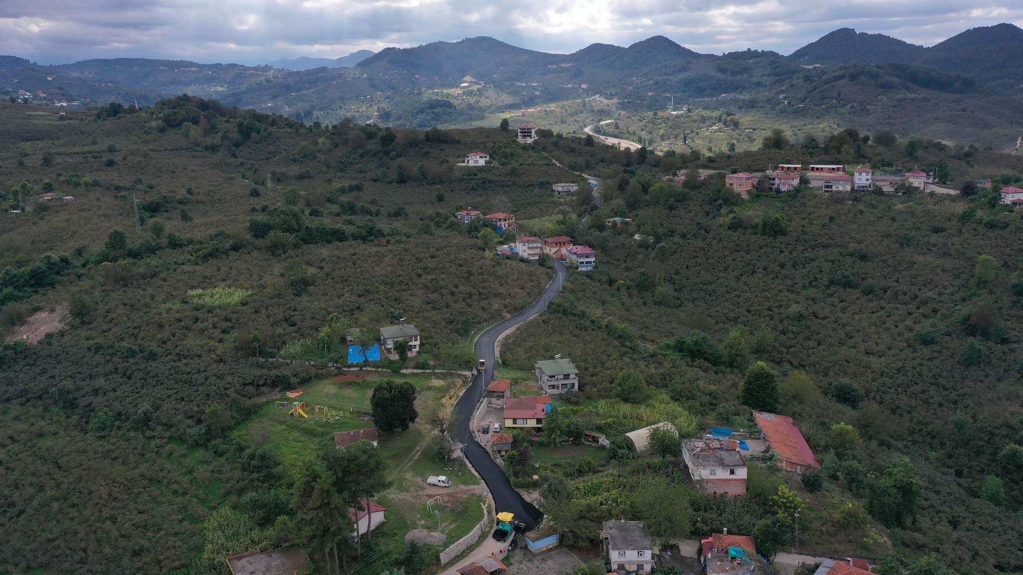 TARİHİ YOLA SICAK ASFALT